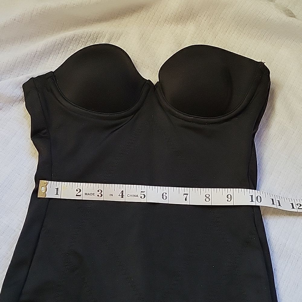 Victoria Secret Cupped Shaping Slip 34A Excellent Used Condition - Picture 7 of 8